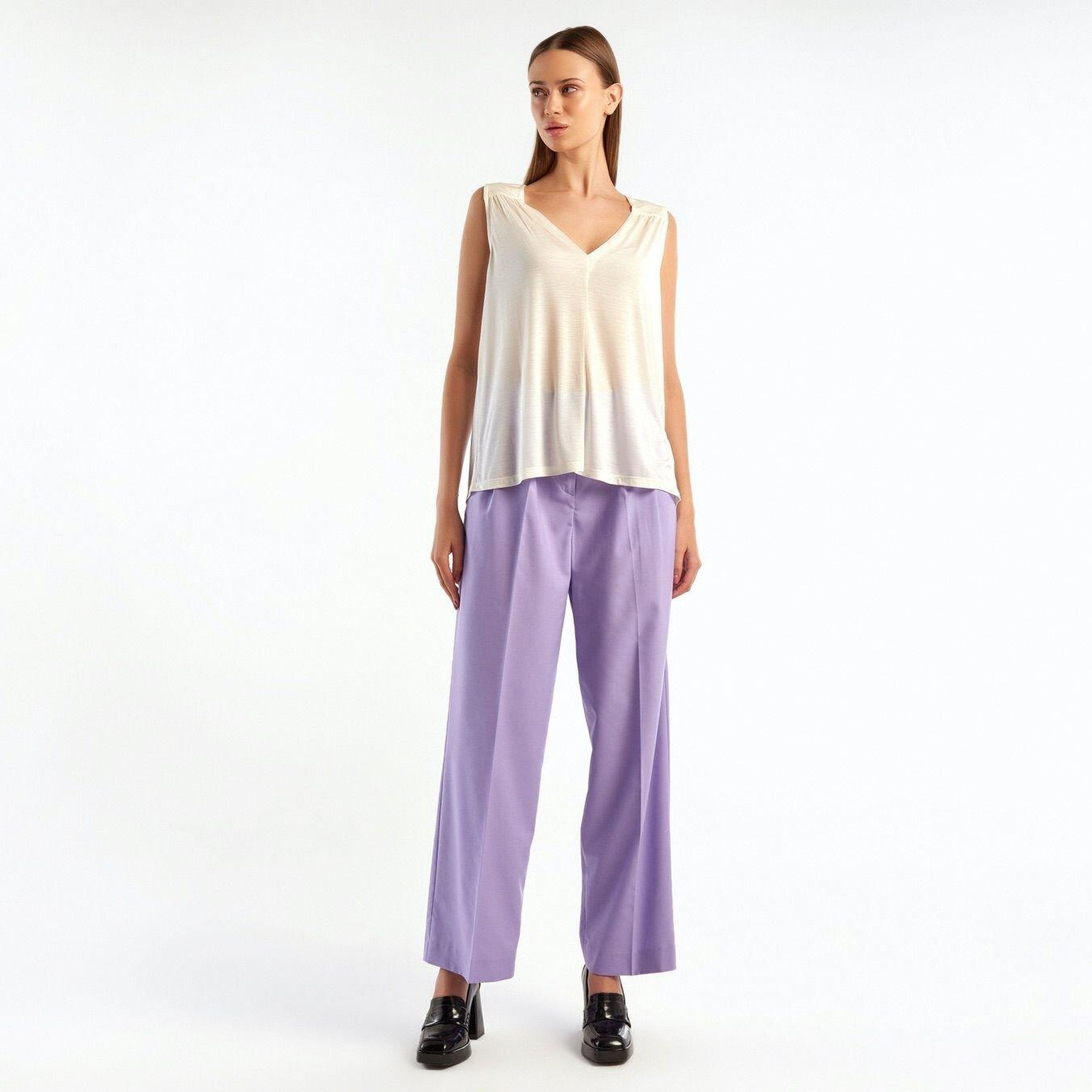 Kadın Krem %100 Liyosel V Yaka T-Shirt