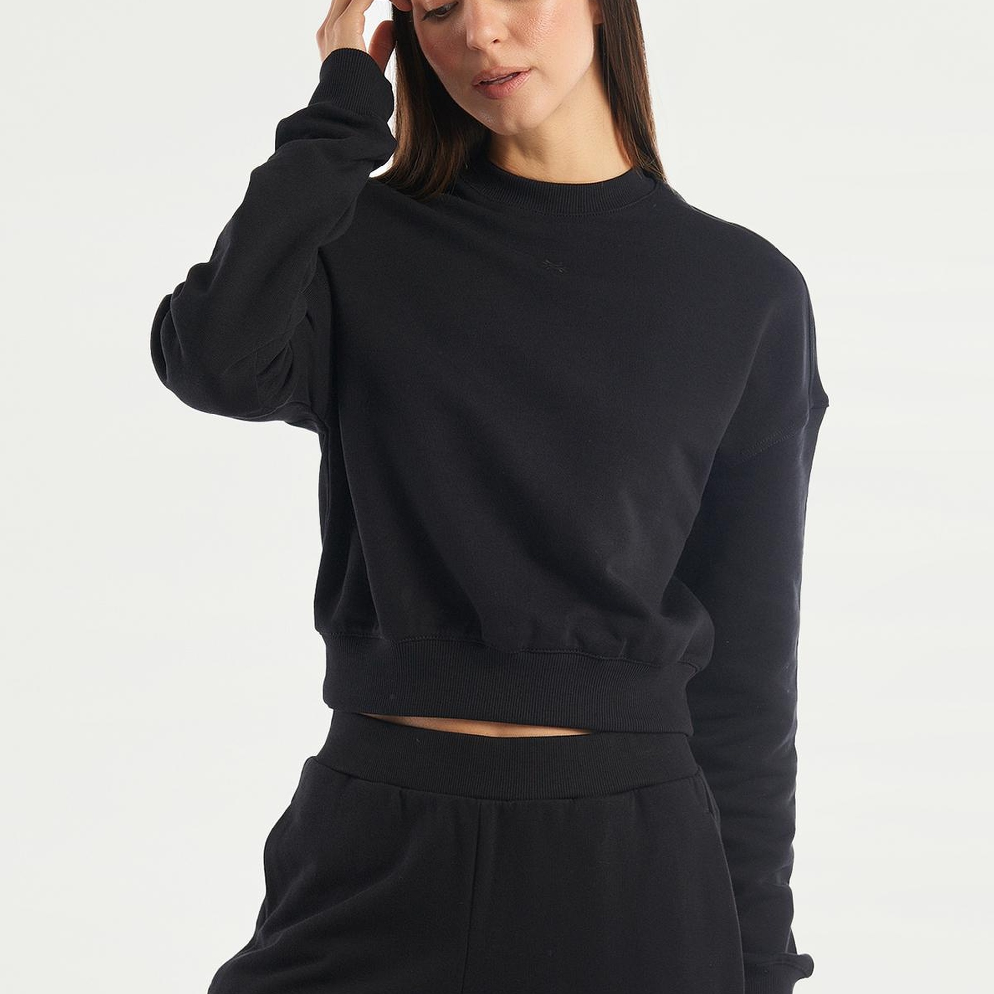 Kadın Siyah %100 Koton Rahat Kalıp Logolu Sweatshirt