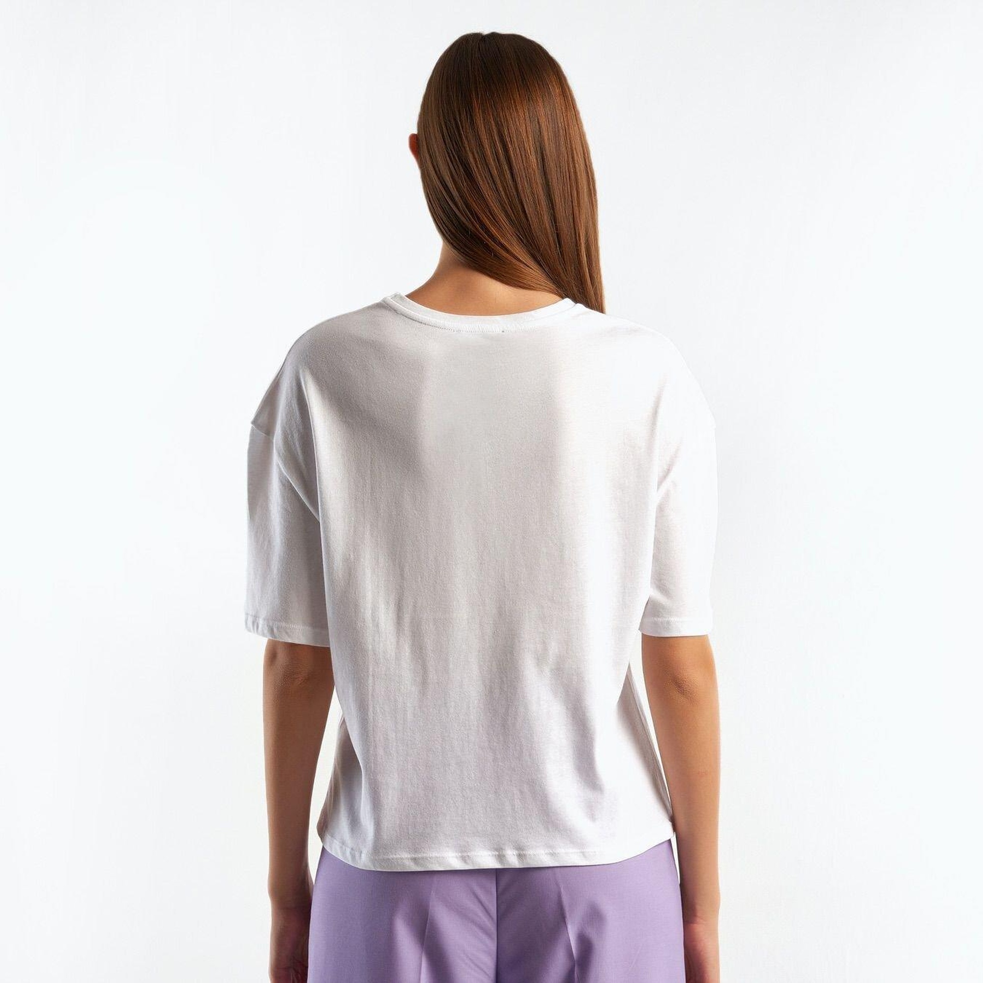 Kadın Beyaz %100 Pamuk Bisiklet Yaka Taşlı Tshirt