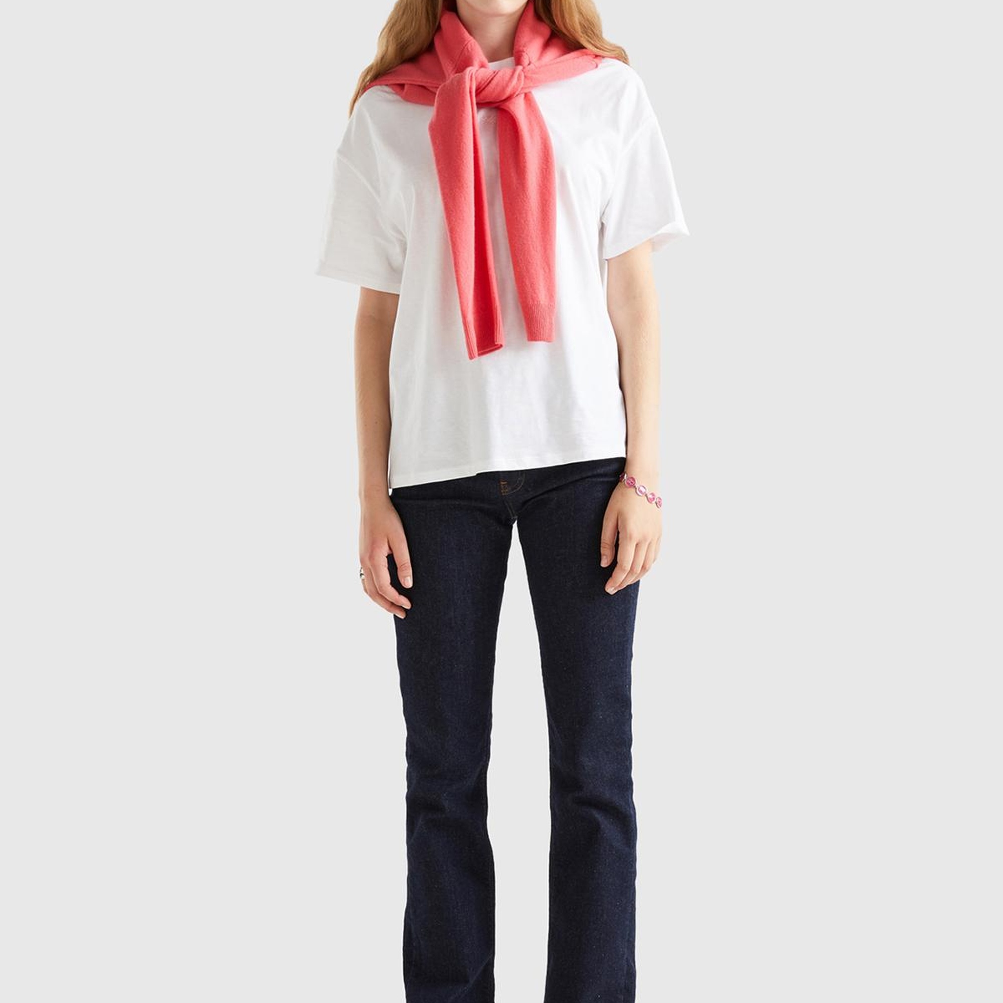 Kadın Beyaz %100 Koton Yarım Logolu T-Shirt