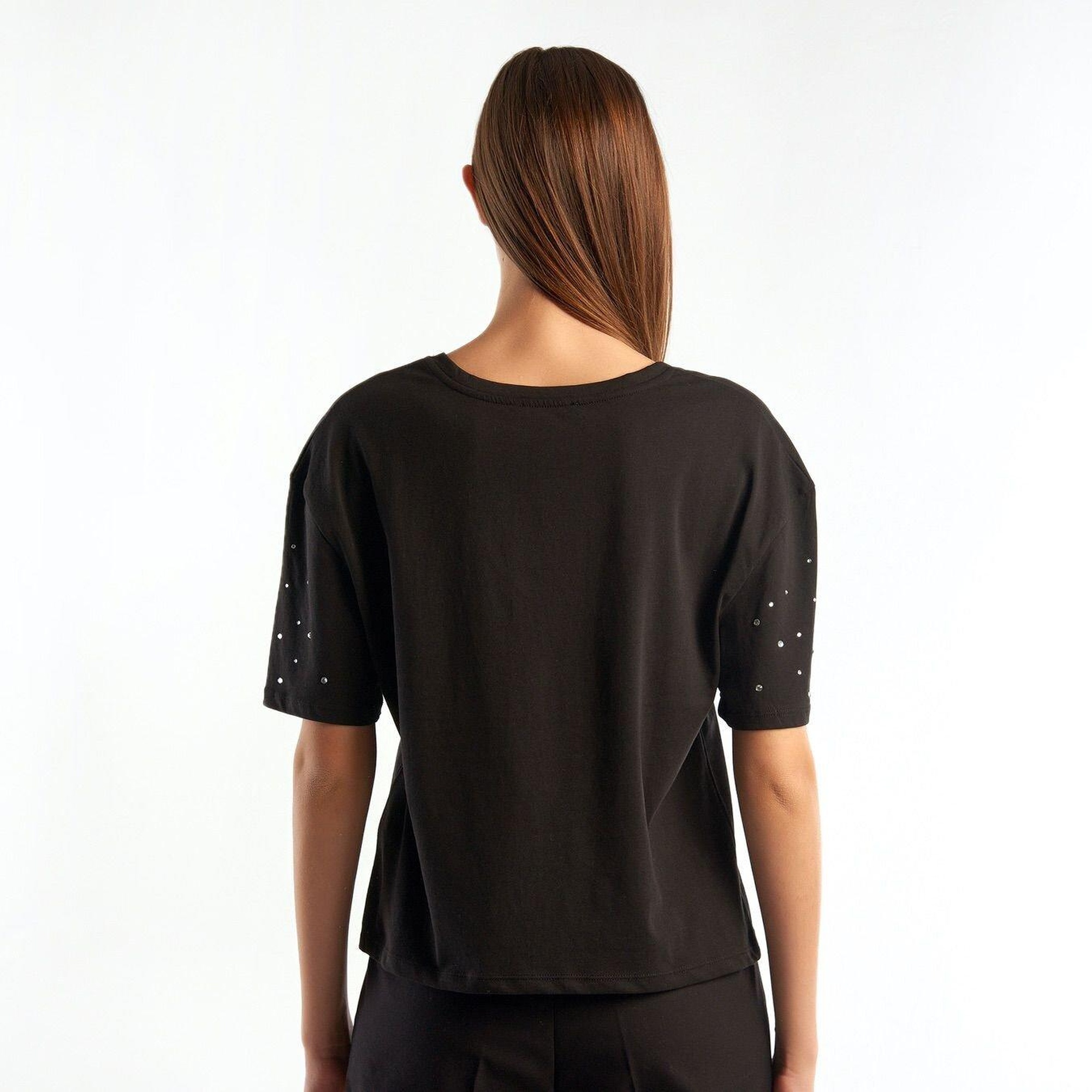 Kadın Siyah %100 Pamuk V Yaka Kolu Taşlı Tshirt