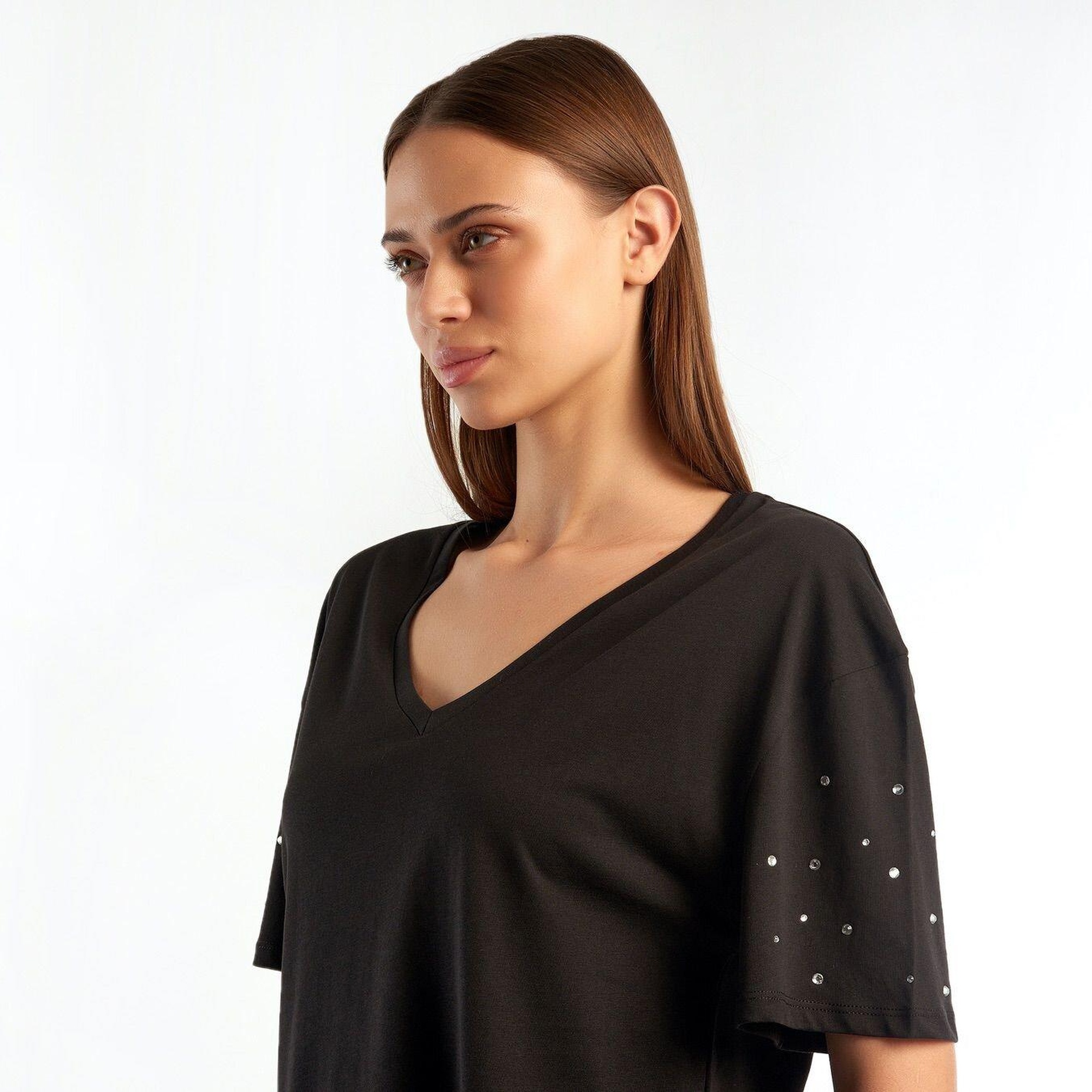 Kadın Siyah %100 Pamuk V Yaka Kolu Taşlı Tshirt