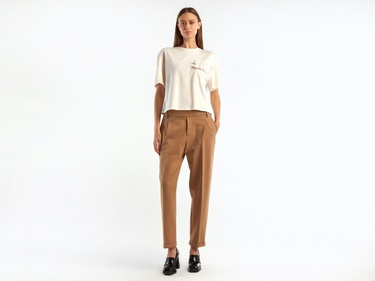  Kadın Krem %100 Koton Cebi Fırfırlı T-Shirt