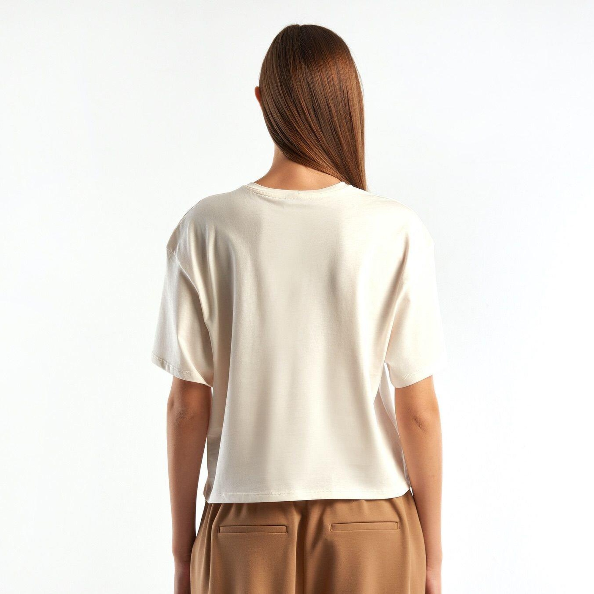 Kadın Krem %100 Koton Cebi Fırfırlı T-Shirt