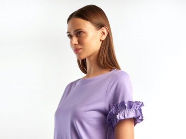  Kadın Lila %100 Koton Kolu Fırfırlı T-Shirt