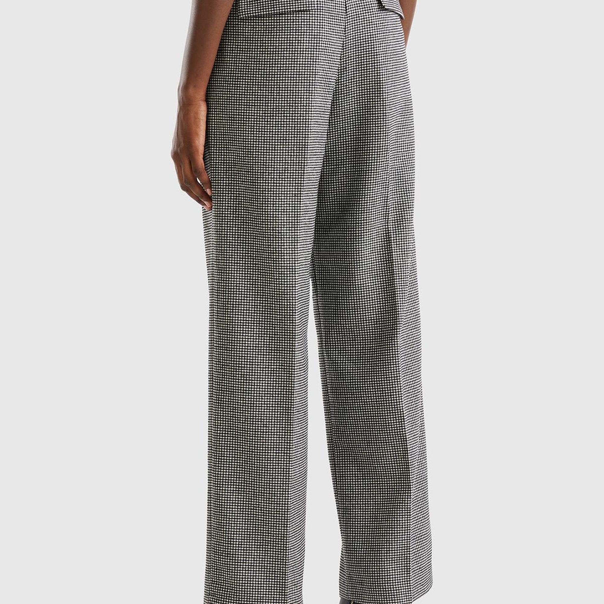 Kadın Siyah-Beyaz Kazayağı Desenli Geniş Paça Pantolon