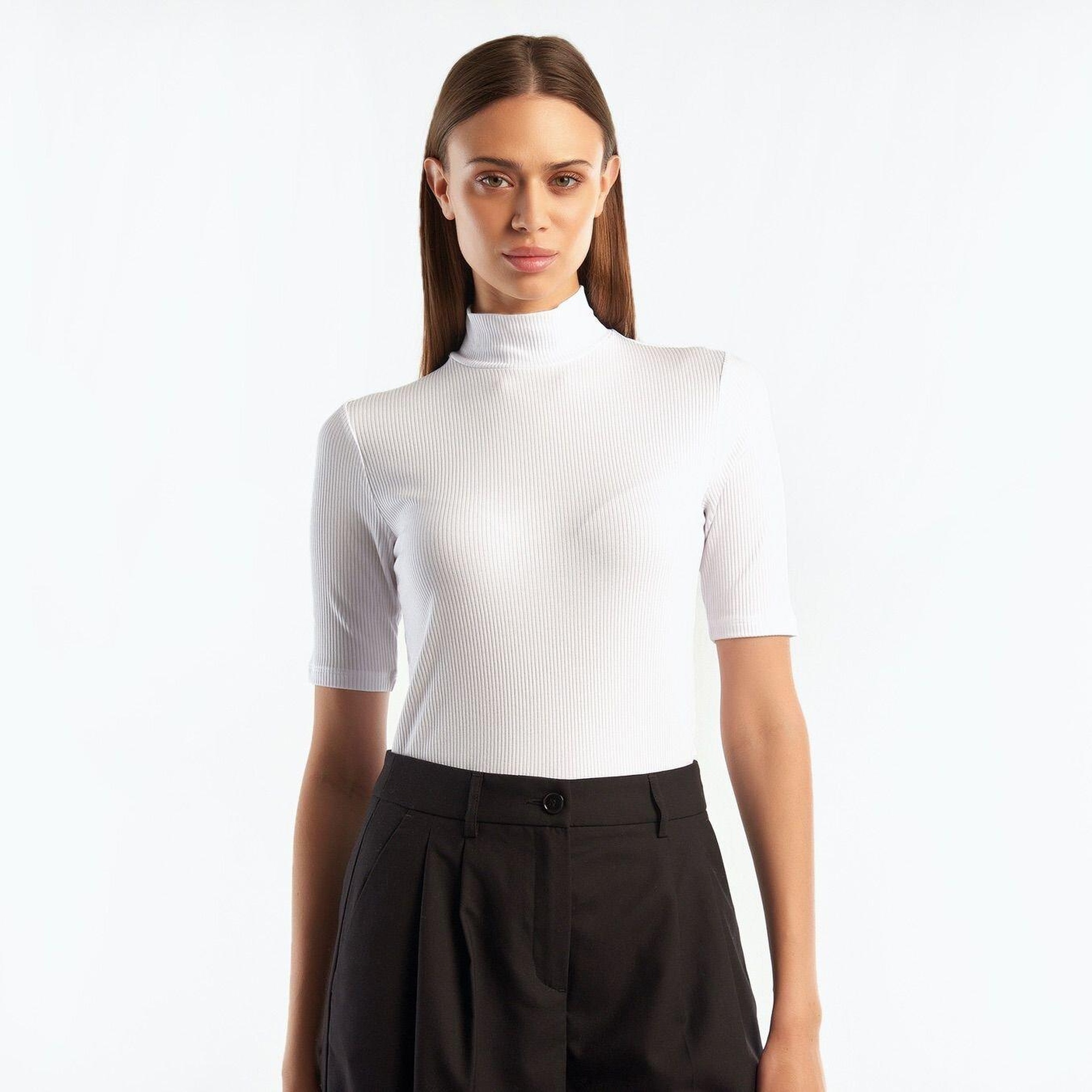 Kadın Beyaz Balıkçı Yaka Kısa Kollu Tshirt