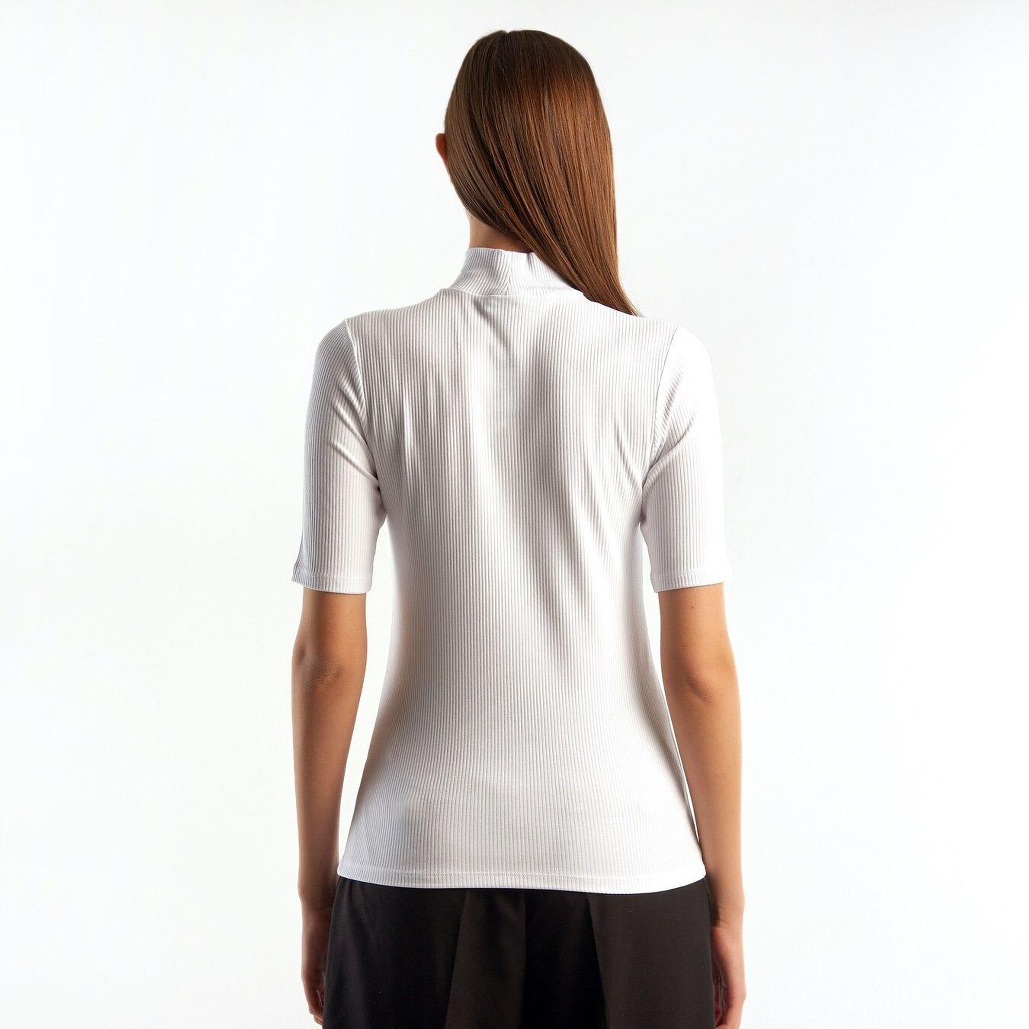 Kadın Beyaz Balıkçı Yaka Kısa Kollu Tshirt