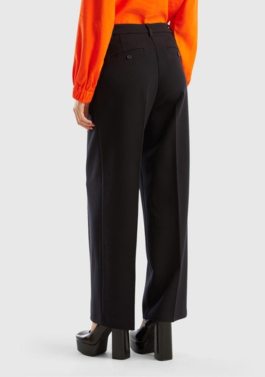  Kadın Siyah Poliviskoz Bol Paça Pileli Pantolon