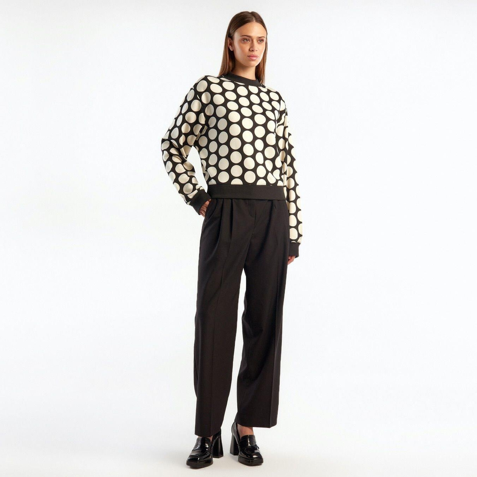 Kadın Siyah Beyaz Puantiyeli  Koton Sweatshirt