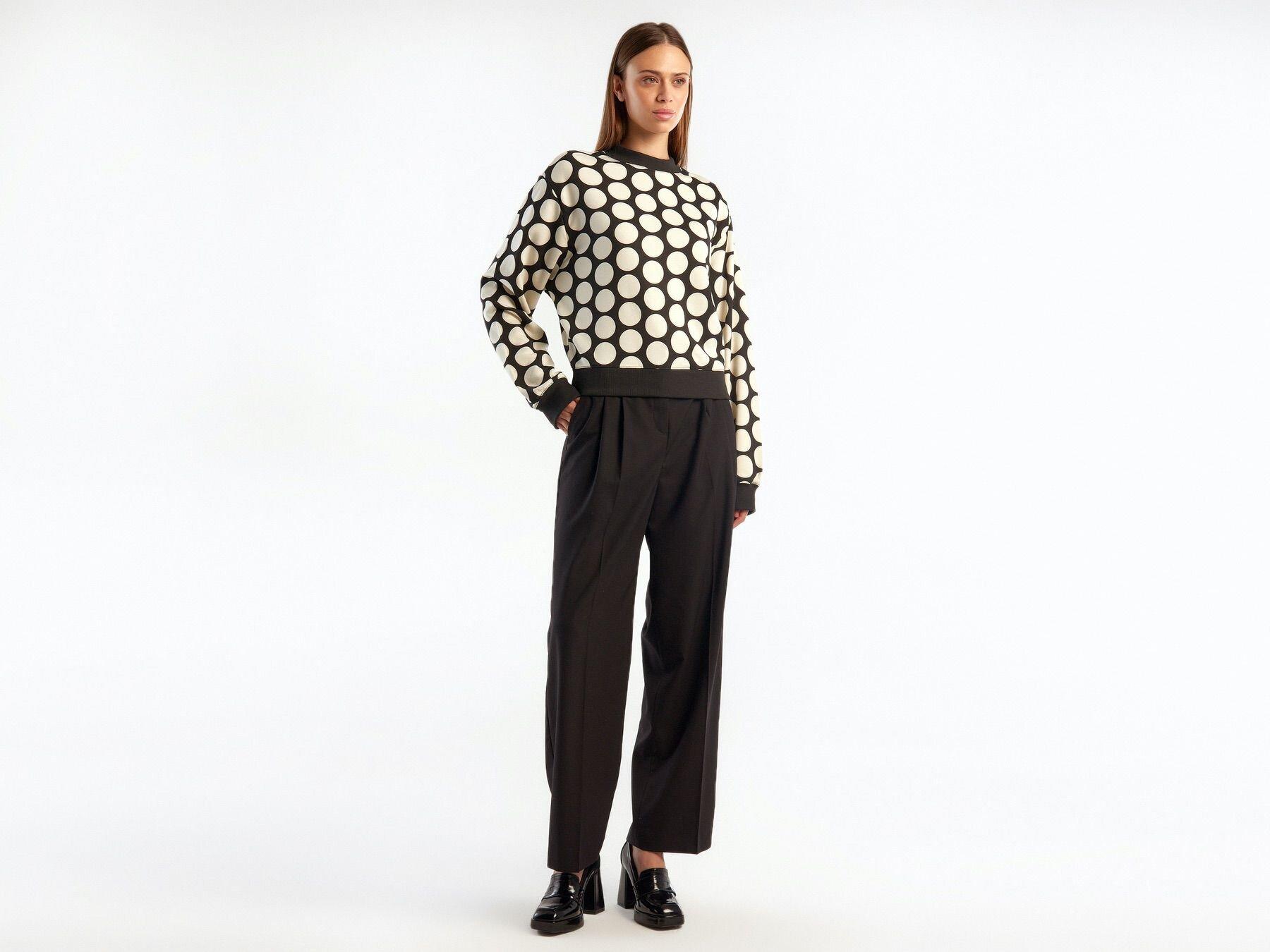  Kadın Siyah Beyaz Puantiyeli  Koton Sweatshirt