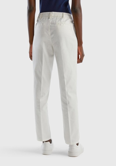  Kadın Beyaz Elastanlı Basic Chino Pantolon