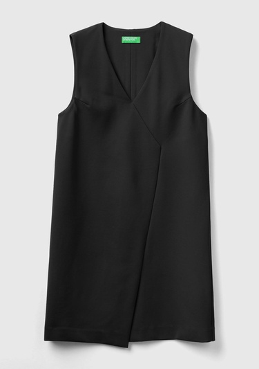  Kadın Siyah Önden Çapraz Bağlamalı Kolsuz Midi Boy Elbise