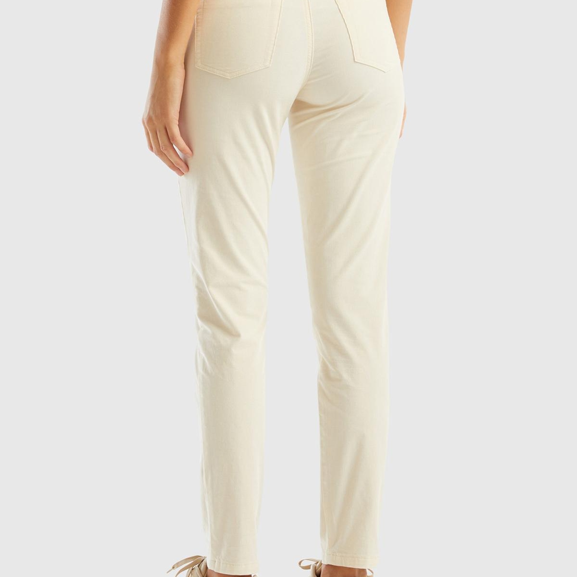 Kadın Krem Slim Fit Kadife Pantolon