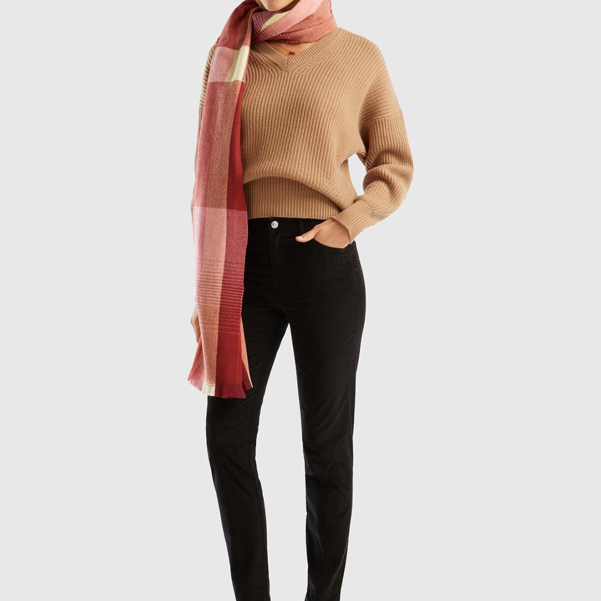 Kadın Siyah Slim Fit Kadife Pantolon