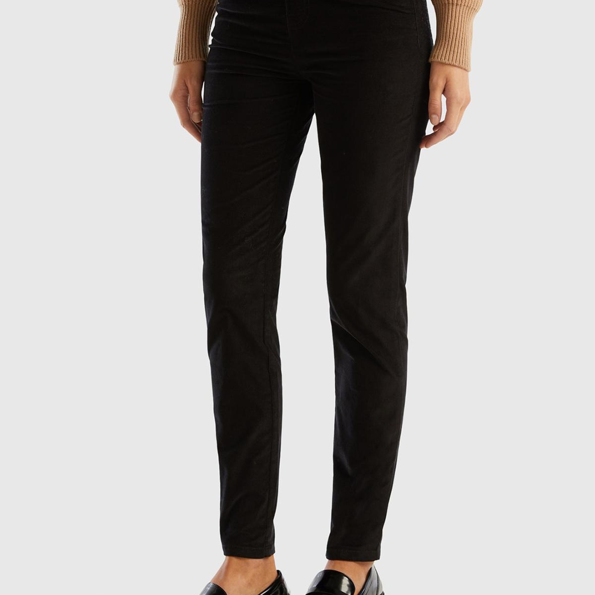 Kadın Siyah Slim Fit Kadife Pantolon