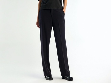  Kadın Siyah Poliviskoz Yumuşak Dokulu Regular Fit Pantolon