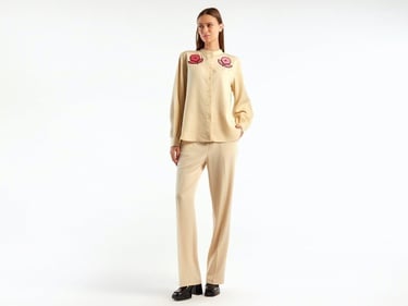  Kadın Bej Liyosel Hakim Yaka Çiçek Desenli Gömlek