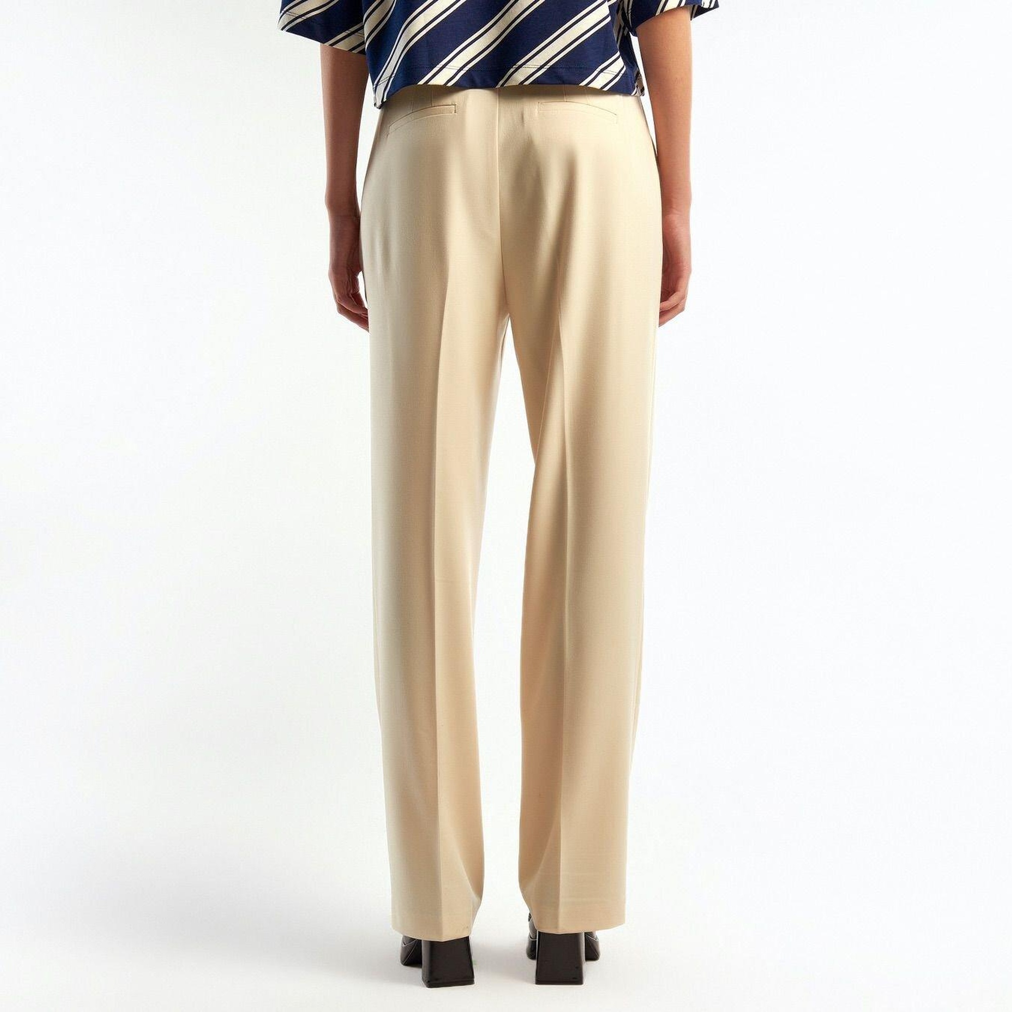 Kadın Sütlü Kahve Poliviskoz Yumuşak Dokulu Regular Fit Pantolon