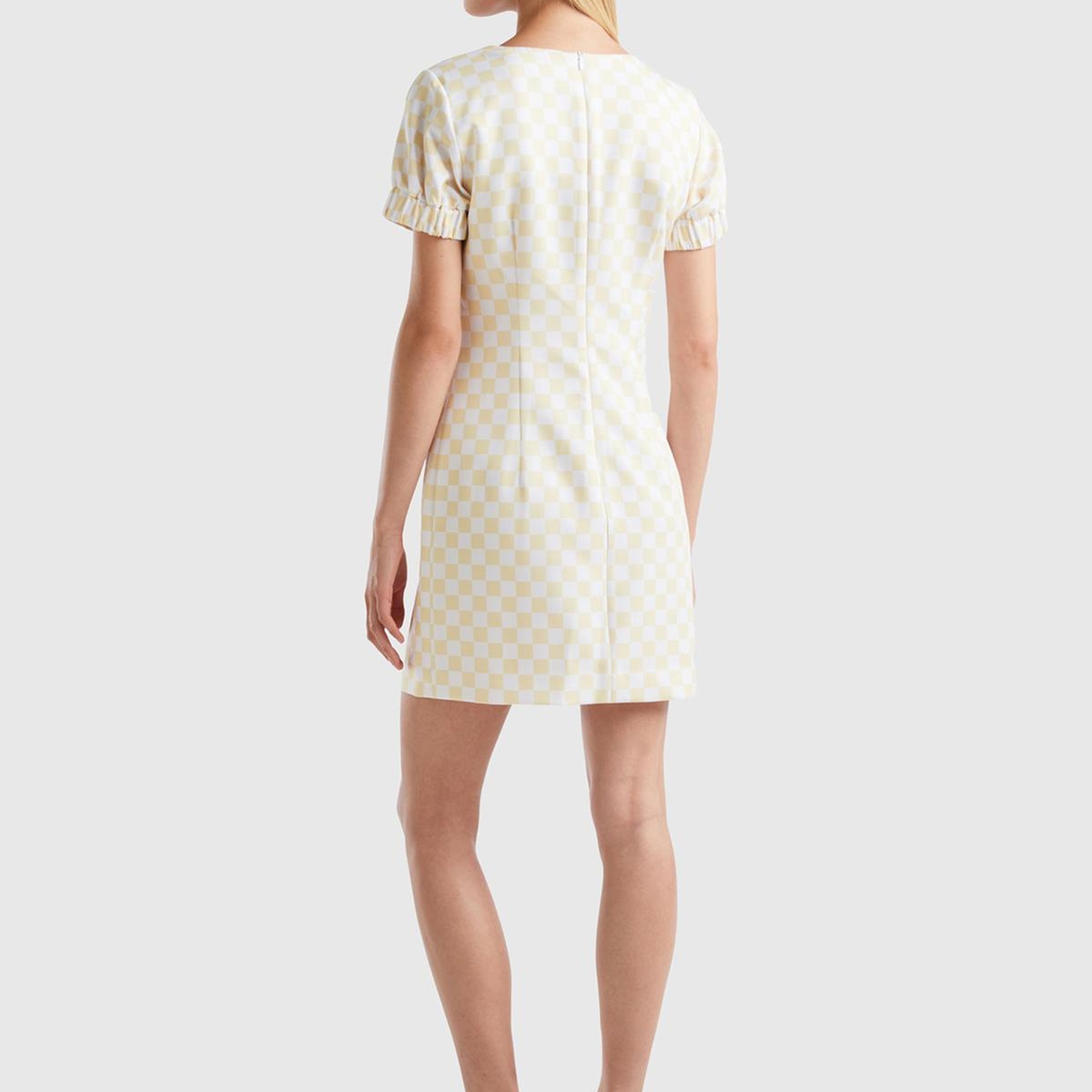 Kadın Sarı Dama Desenli Kısa Kollu Kare Yaka Elbise
