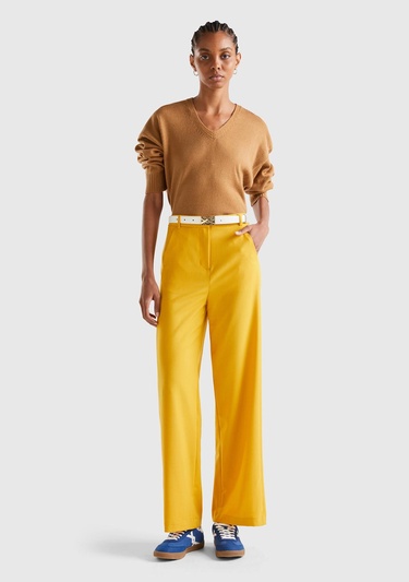  Kadın Hardal Poliviskoz Regular Fit  Düz Paça Pantolon