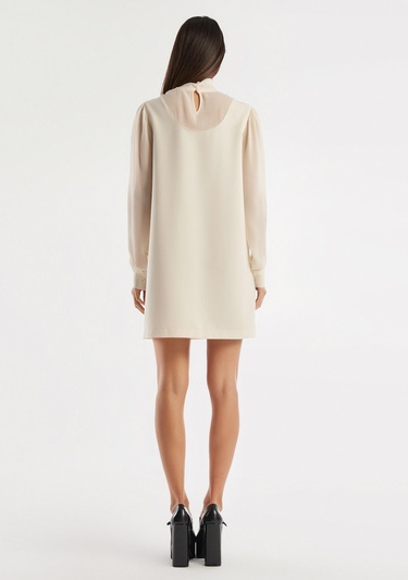  Kadın Krem Kolu Transparan Yakası Kurdaleli Mini Etek