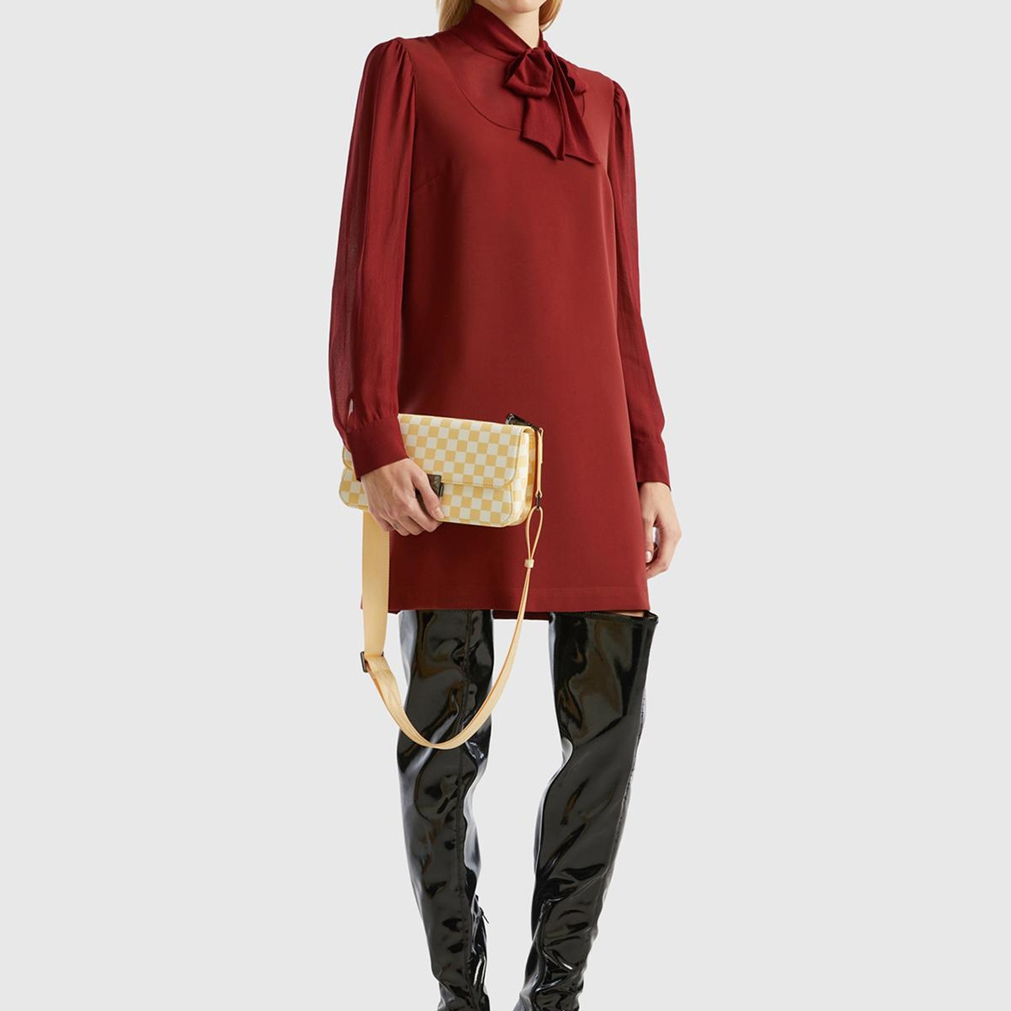 Kadın Bordo Kolu Transparan Yakası Kurdaleli Mini Etek