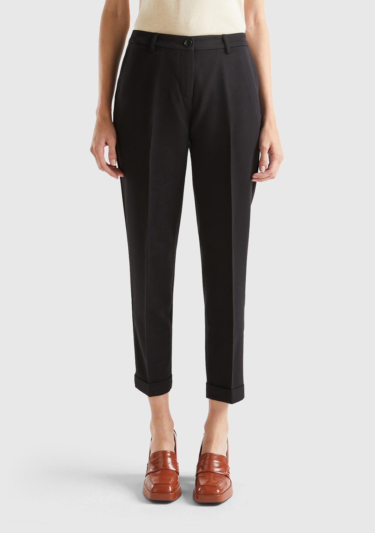  Kadın Siyah Poliviskoz Regular Fit Duble Paça Pantolon