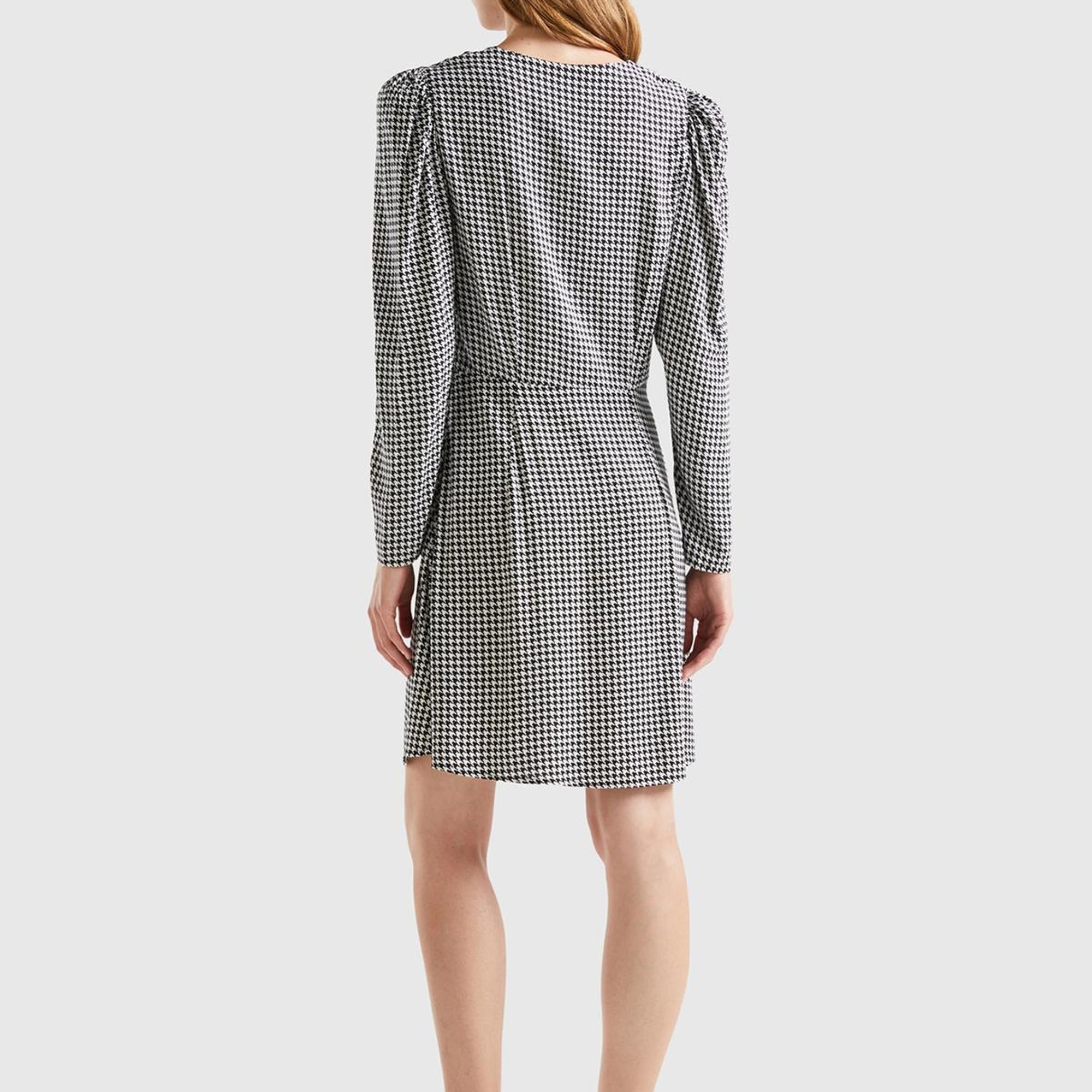 Kadın Siyah-Beyaz %100 Viskoz Uzun Kollu V Yaka Elbise