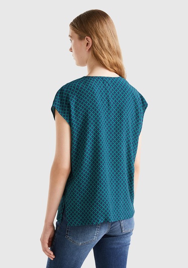  Kadın Lacivert V Yaka Baklava Desenli Kolsuz Viskoz Bluz