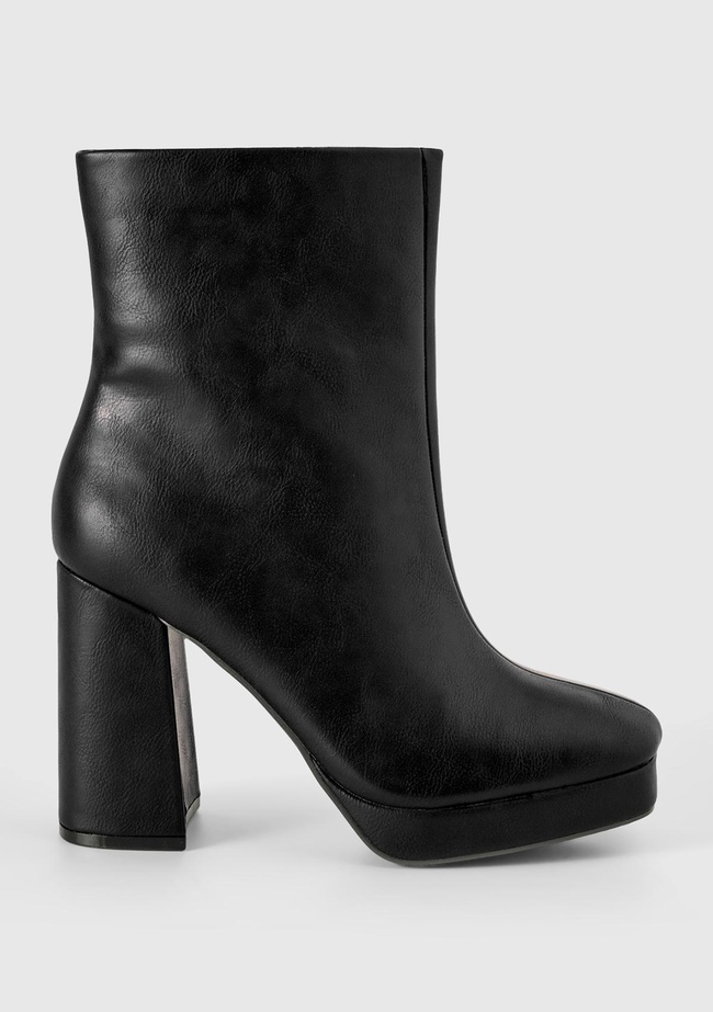  Kadın Siyah Suni Deri Yarım Çizme