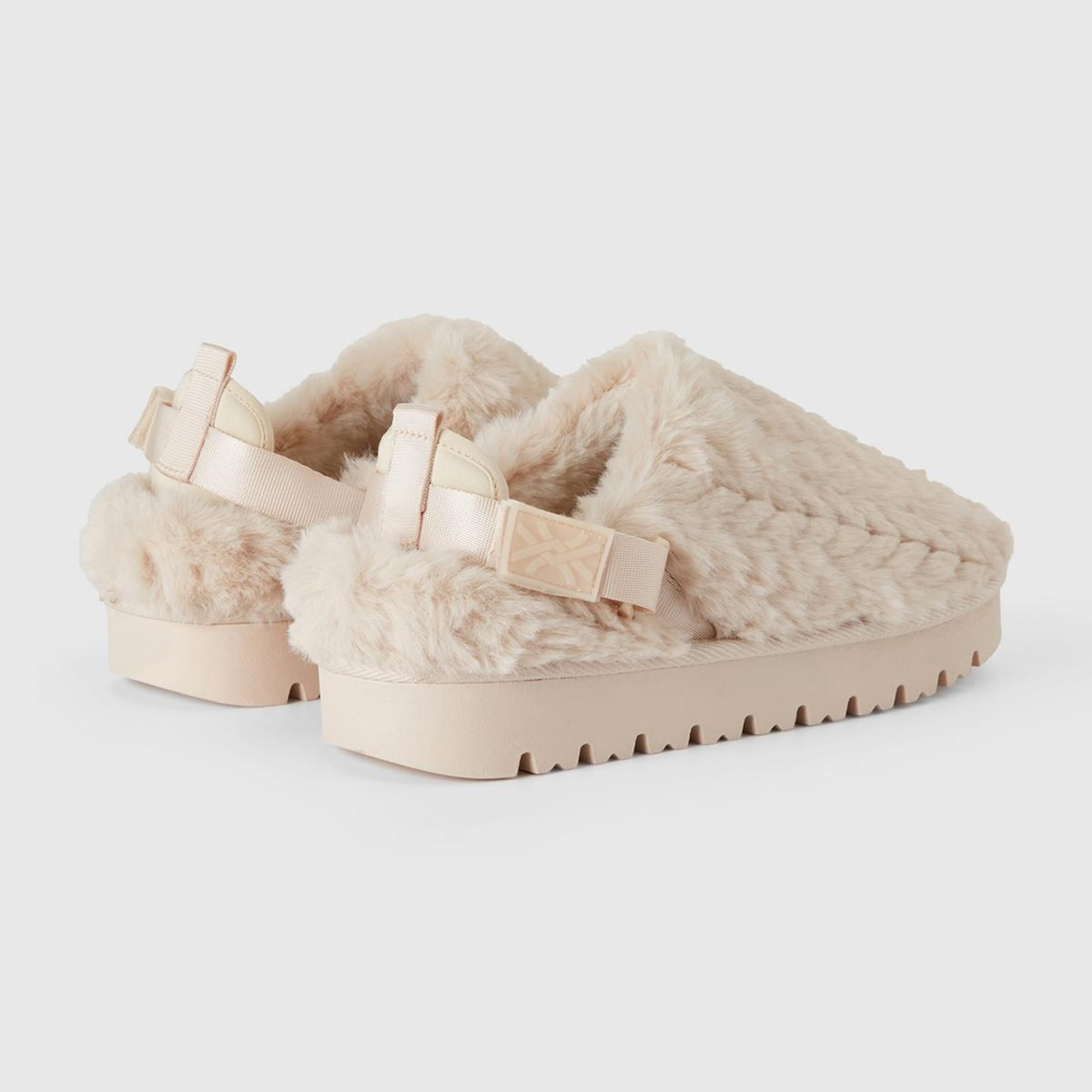 Kadın Beyaz Kürklü Ayakkabı