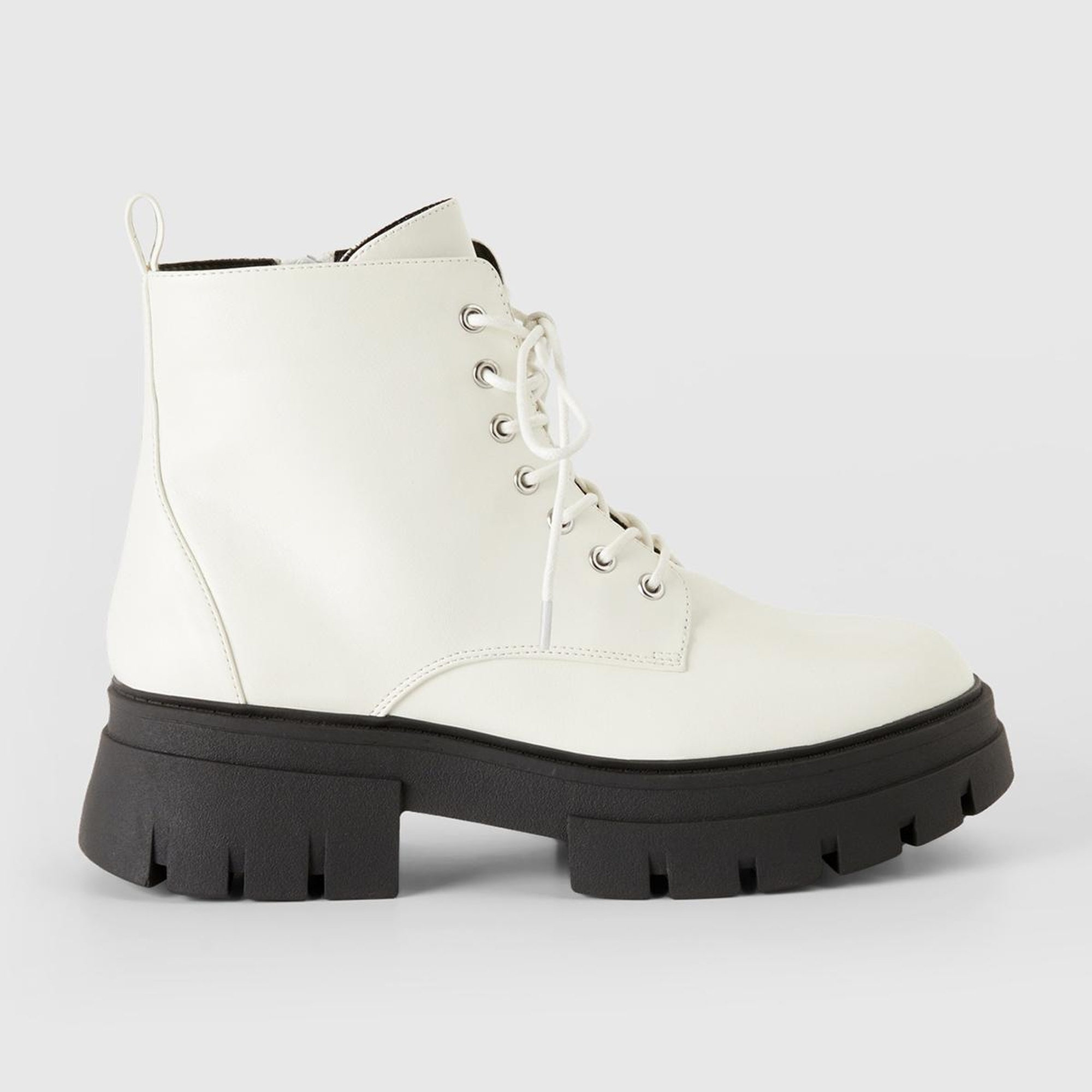 Kadın Beyaz Suni Deri Bot