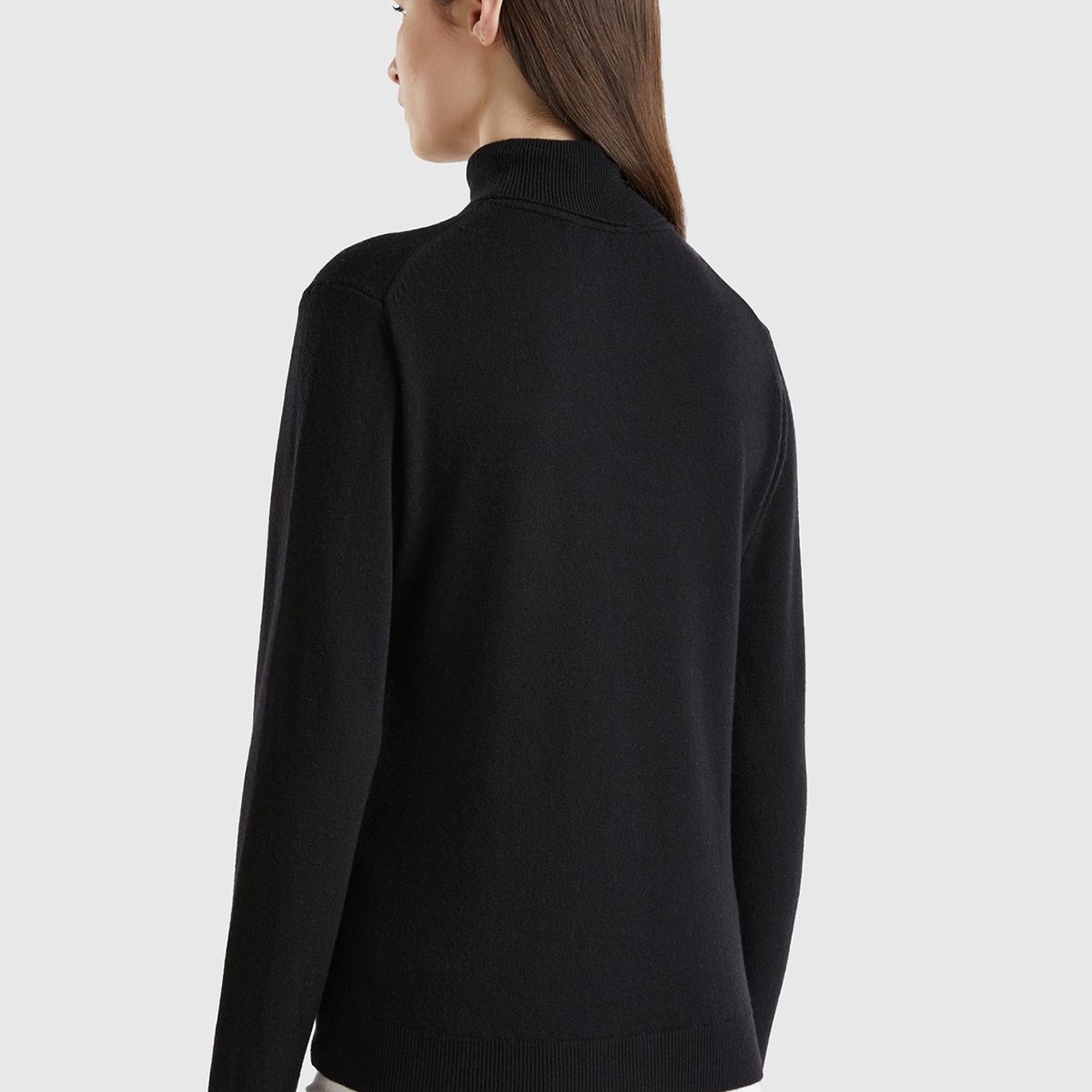 Kadın Siyah Dik Yaka %100 Merino Kazak