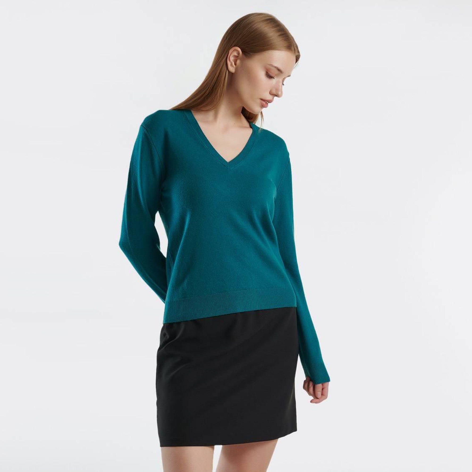 Kadın Koyu Yeşil V Yaka %100 Merino Kazak