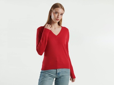  Kadın Kırmızı V Yaka %100 Merino Kazak
