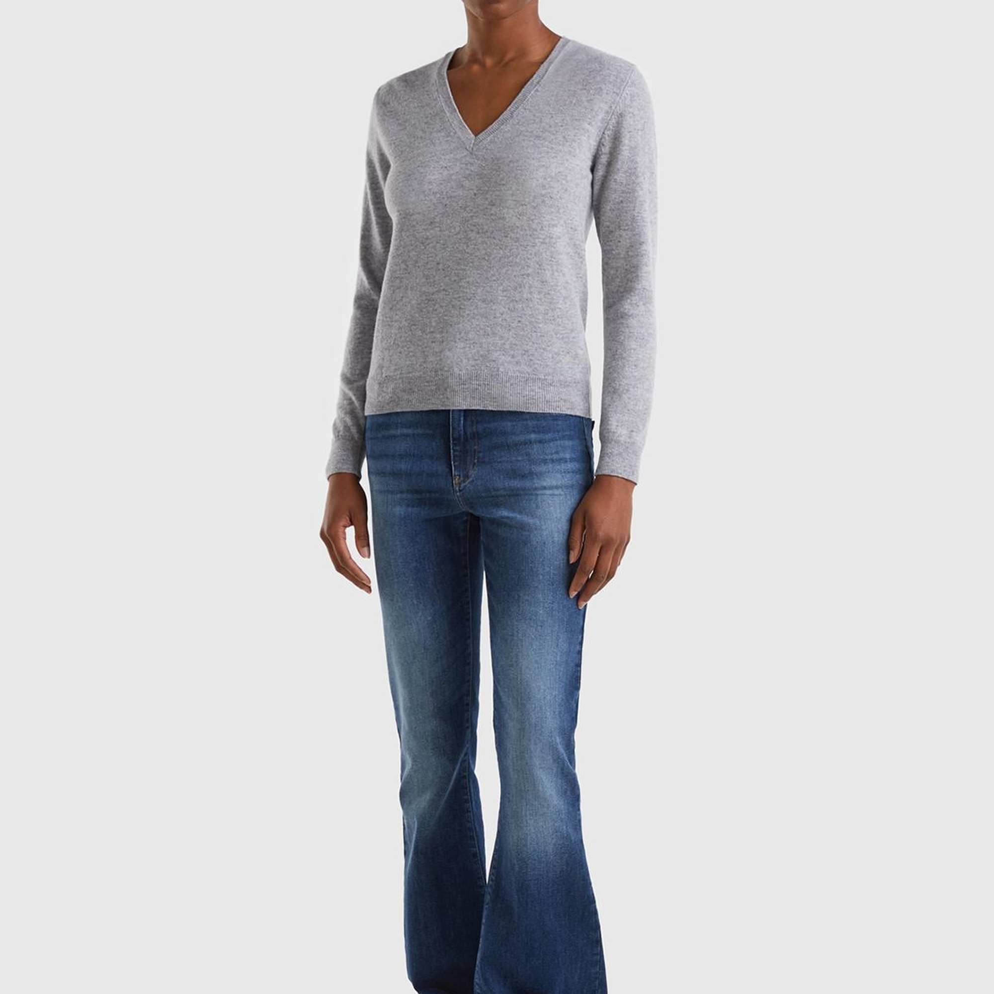 Kadın Gri Melanj V Yaka %100 Merino Kazak