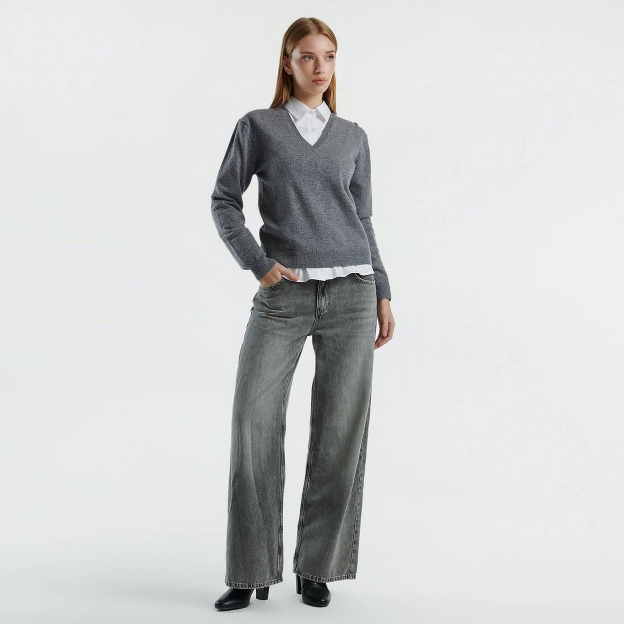 Kadın Antrasit Melanj V Yaka %100 Merino Kazak