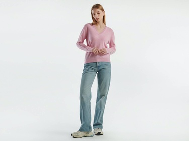  Kadın Pembe V Yaka %100 Merino Kazak