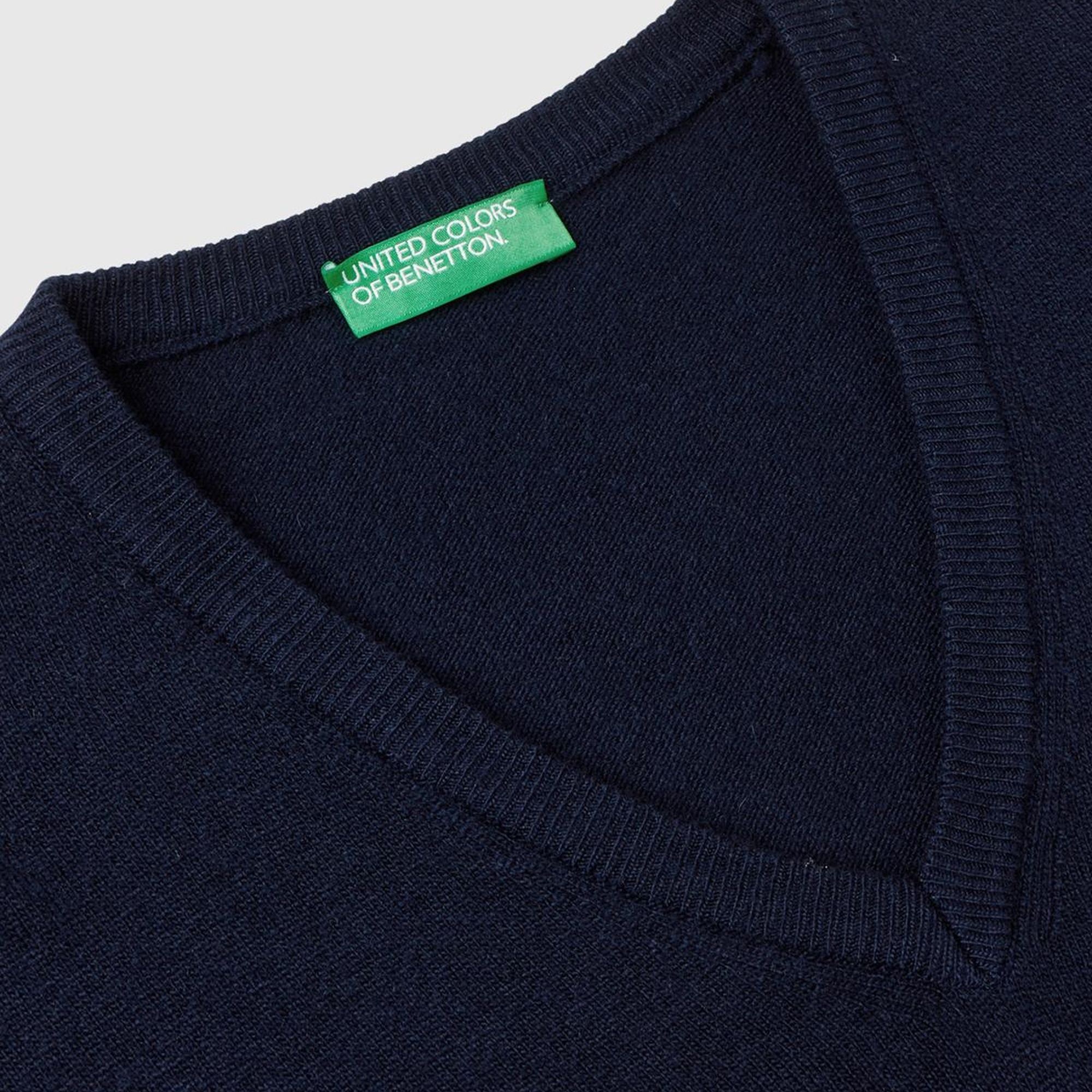 Erkek Lacivert V Yaka %100 Merino Kazak