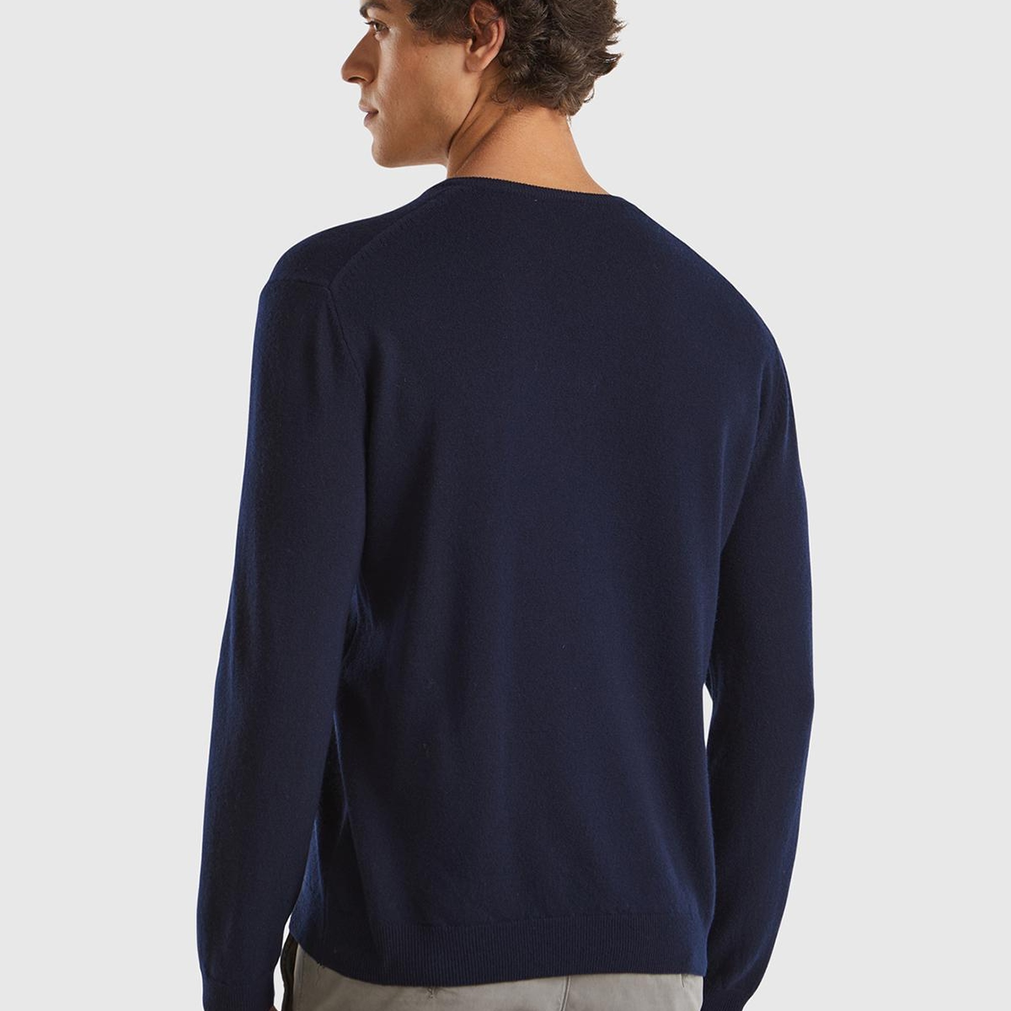 Erkek Lacivert V Yaka %100 Merino Kazak