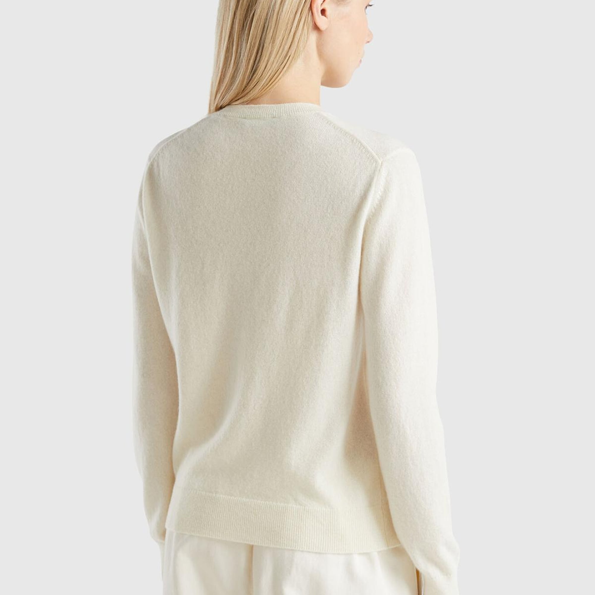 Kadın Krem %100 Kaşmir Yuvarlak Yaka Önü Düğme İliklemeli Hırka