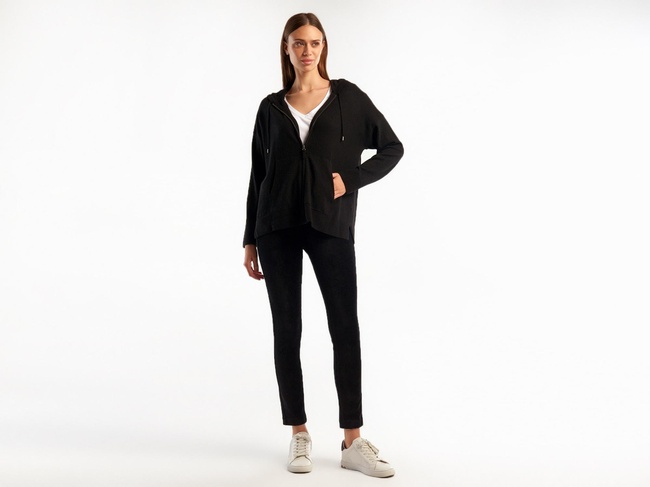  Kadın Siyah Kapüşonlu Kaşmir Karışımlı Triko Eşofman Üstü