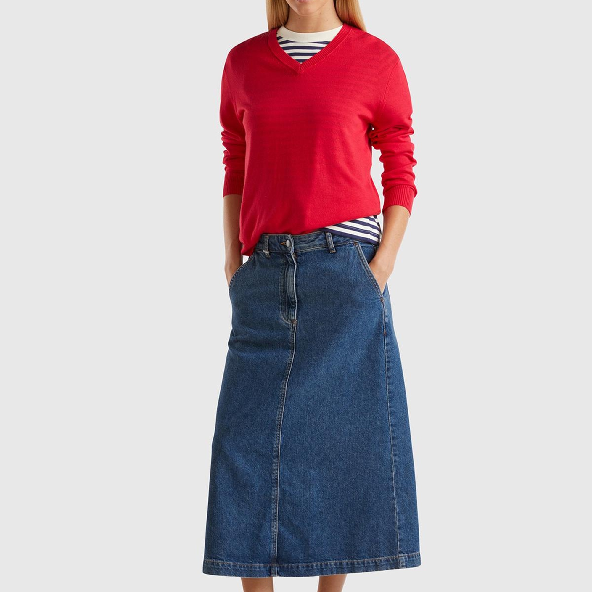 Kadın Kırmızı Pamuk ve Modal Karışımlı Önü V Arkası Yuvarlak Yaka Kazak