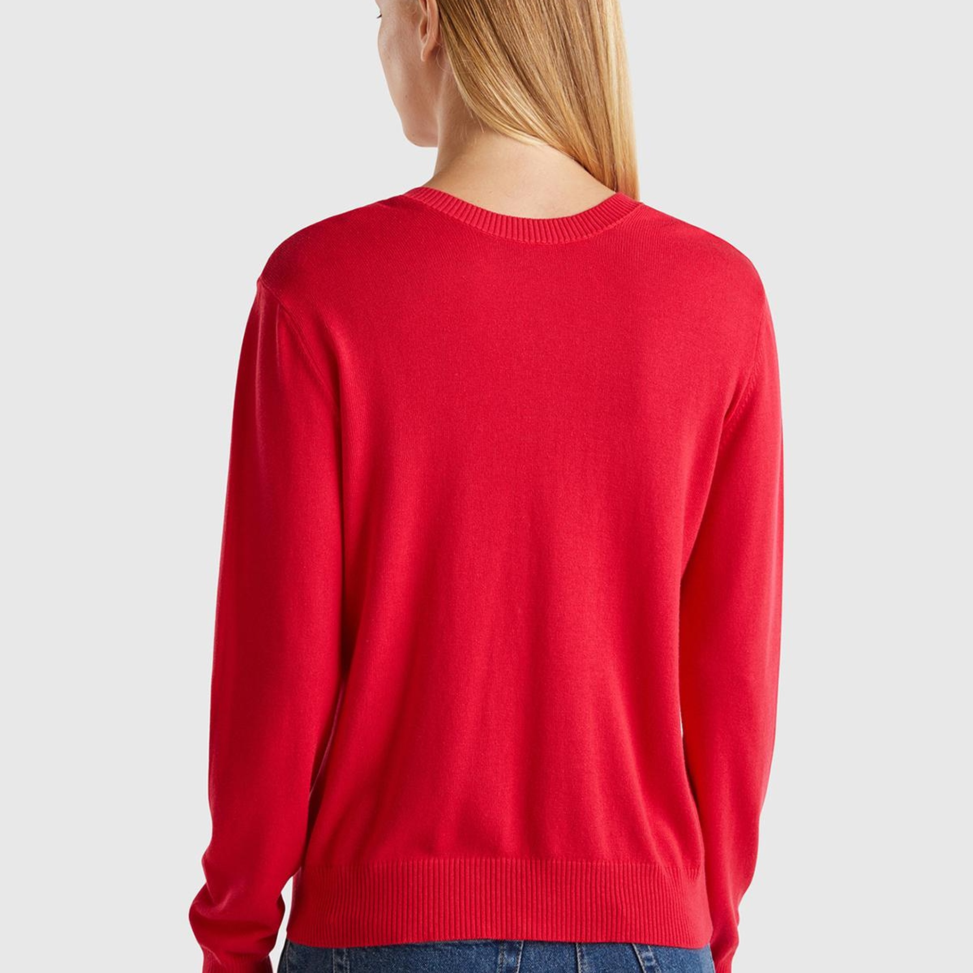 Kadın Kırmızı Pamuk ve Modal Karışımlı Önü V Arkası Yuvarlak Yaka Kazak