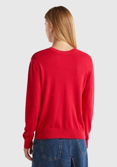  Kadın Kırmızı Pamuk ve Modal Karışımlı Önü V Arkası Yuvarlak Yaka Kazak