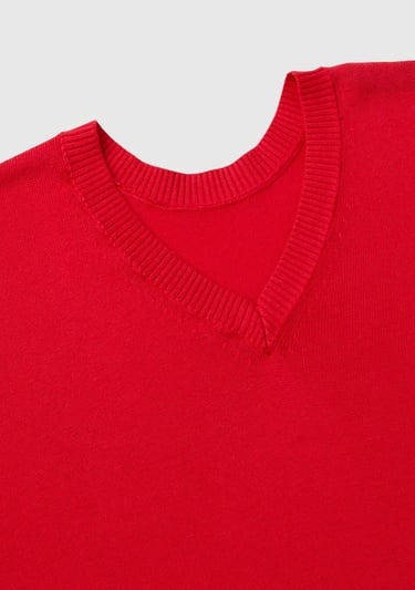  Kadın Kırmızı Pamuk ve Modal Karışımlı Önü V Arkası Yuvarlak Yaka Kazak