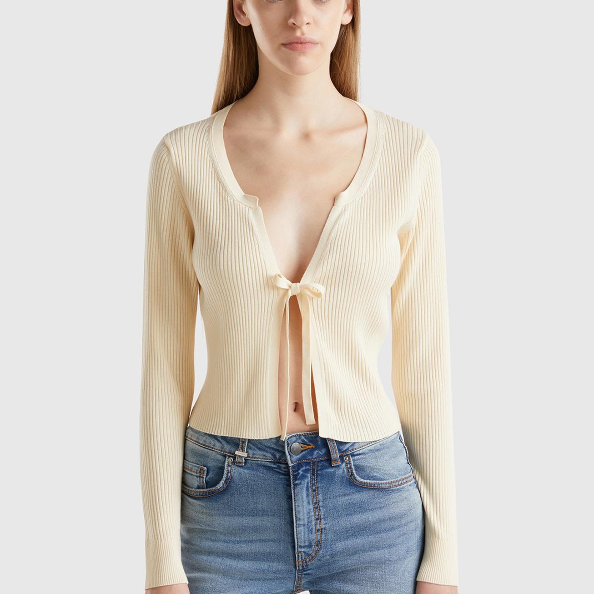 Kadın Krem Viskoz Karışımlı Önü Bağlama Detaylı Geniş V Yaka Hırka