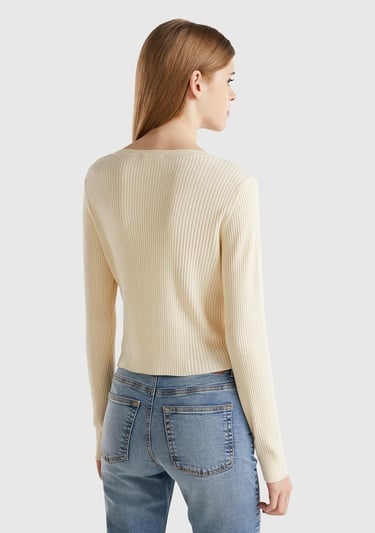  Kadın Krem Viskoz Karışımlı Önü Bağlama Detaylı Geniş V Yaka Hırka