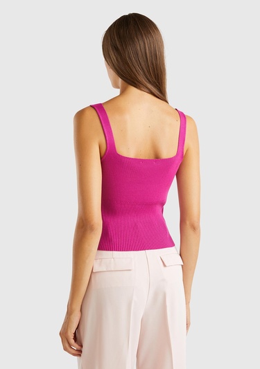  Kadın Fuşya Viskoz Karışımlı Nervür Detaylı Kare Yaka Askılı Üst